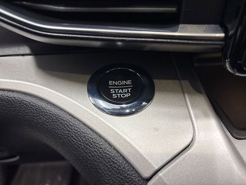 Used 2021 Ford Explorer XLT w/ Equipment Group 202A image 22