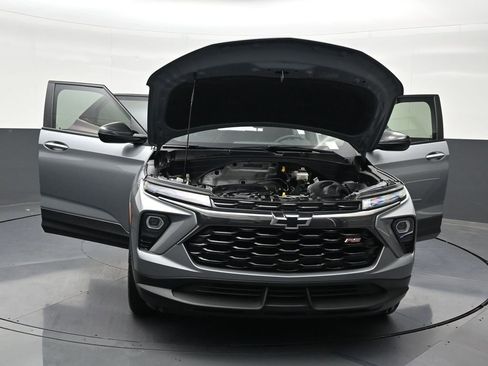 Used 2024 Chevrolet TrailBlazer RS w/ Convenience Package FWD image 37