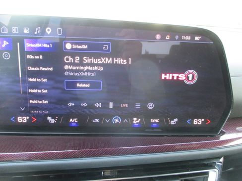 Used 2024 Chevrolet Traverse Z71 w/ Enhanced Driving Package AWD/4WD image 19