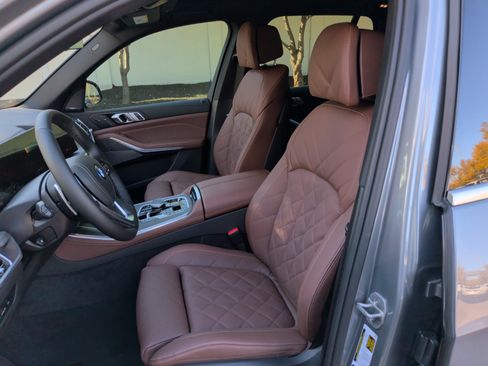 Used 2026 BMW X5 xDrive50e w/ Climate Comfort Package AWD/4WD image 15