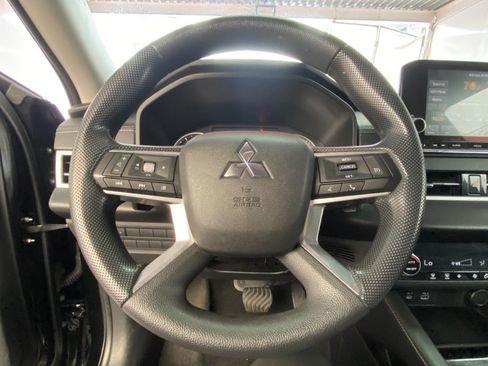 Used 2022 Mitsubishi Outlander ES AWD/4WD image 24