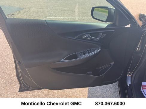 Used 2023 Chevrolet Malibu LS FWD image 9