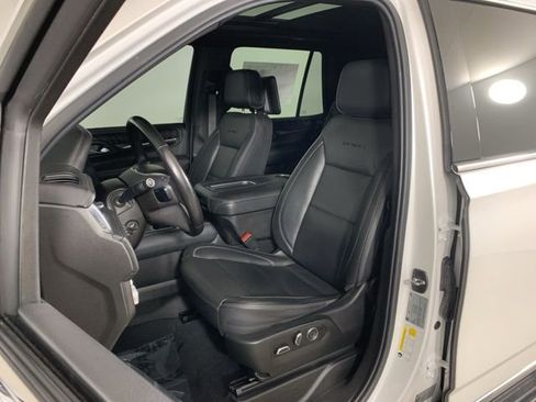 Used 2021 GMC Yukon Denali w/ Denali Premium Package AWD/4WD image 30