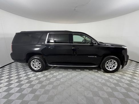 Used 2020 GMC Yukon XL SLT w/ Open Road Package AWD/4WD image 4