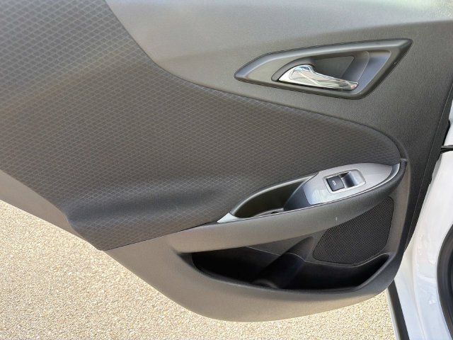 Used 2024 Chevrolet Malibu LT FWD image 17