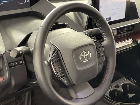 Used 2026 Toyota Prius Plug-In Hybrid FWD image 12