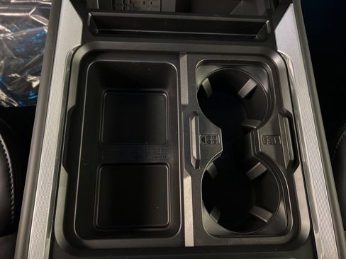 New 2025 Ford F250 Platinum image 16