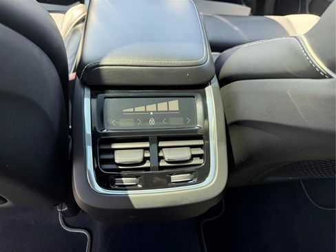 Used 2021 Volvo XC60 T5 R-Design w/ Advanced Package FWD image 27