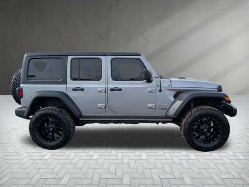 Used 2019 Jeep Wrangler Unlimited Sport S image 10