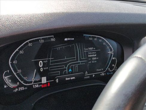 Used 2021 BMW 530e xDrive w/ Convenience Package image 11