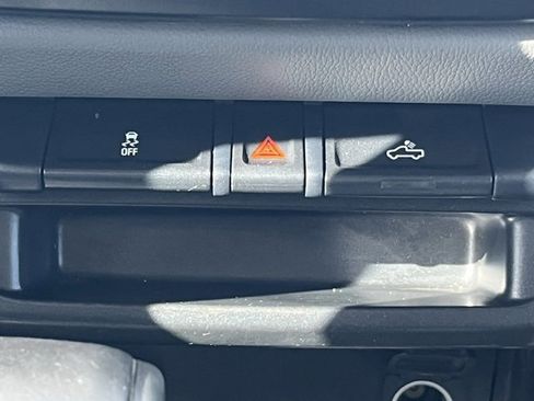 Used 2021 Chevrolet Colorado W/T w/ Custom Special Edition image 25