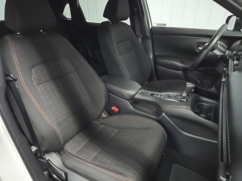 Used 2024 Honda HR-V Sport image 14