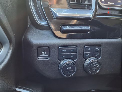 Used 2022 Chevrolet Silverado 1500 LTZ w/ LTZ Premium Package image 15