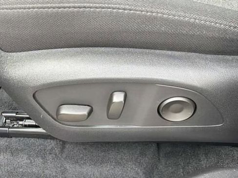 Certified 2025 GMC Acadia Elevation image 7