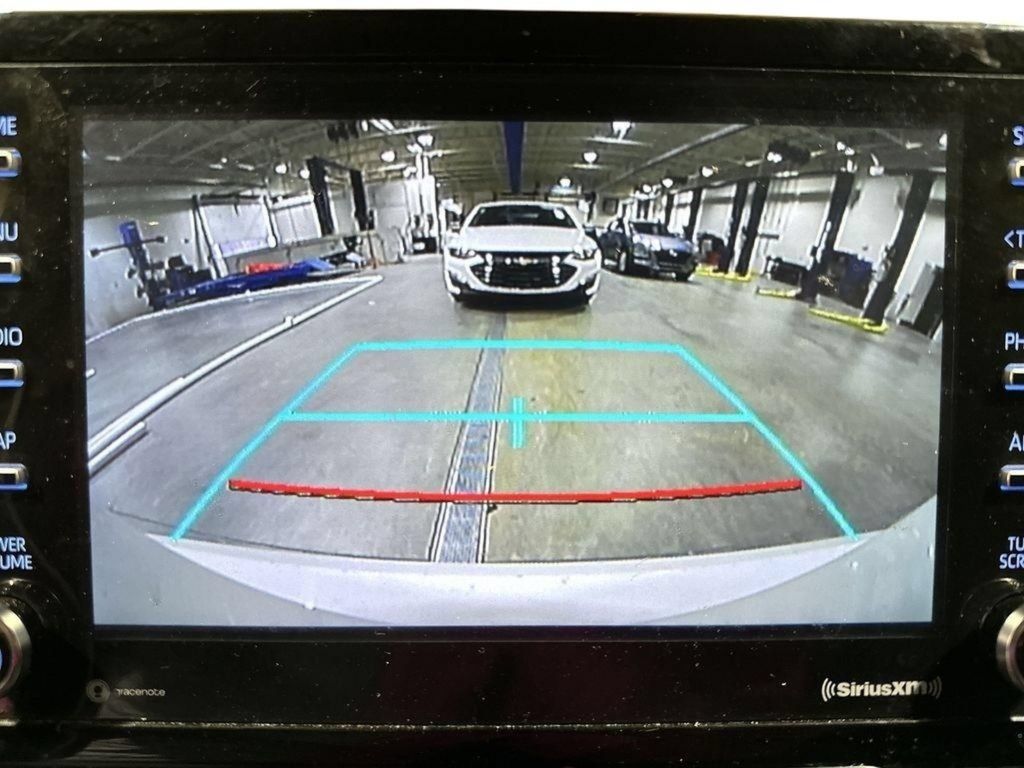 Used 2021 Toyota Corolla SE FWD image 23