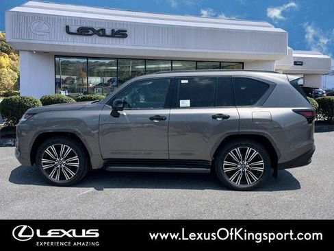 New 2025 Lexus LX 700h Luxury w/ Appearance Package image 2