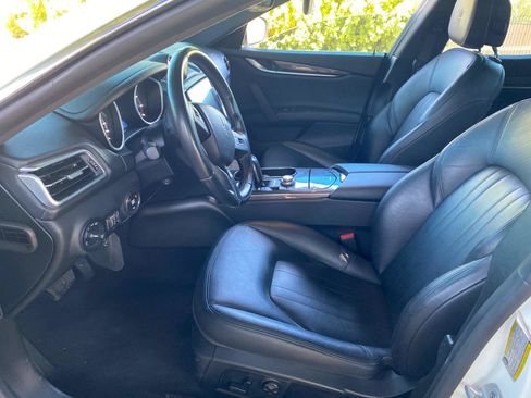 Used 2019 Maserati Ghibli RWD image 28