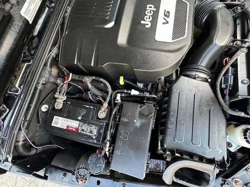 Used 2015 Jeep Wrangler Unlimited Sport w/ Quick Order Package 24S image 40