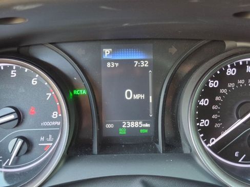 Used 2023 Toyota Camry SE w/ Convenience Package FWD image 12