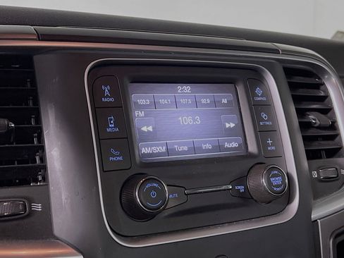 Used 2024 RAM 1500 Classic SLT image 27