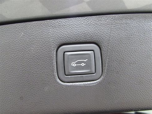 Used 2024 Chevrolet Blazer LT image 48