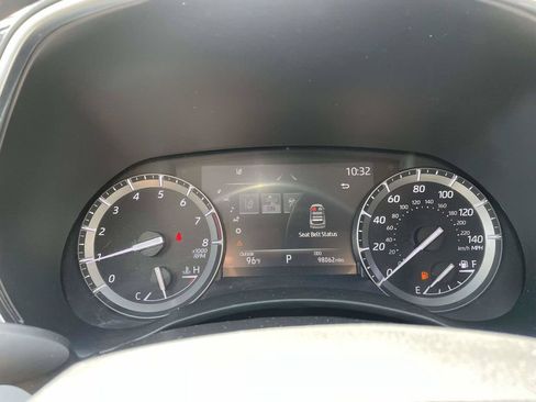 Used 2021 Toyota Highlander Limited FWD image 30