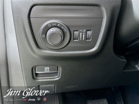 New 2025 Jeep Grand Cherokee Laredo image 33