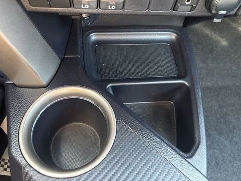 Used 2015 Toyota RAV4 Limited image 16