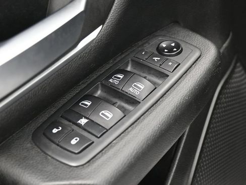 Used 2020 RAM 1500 Big Horn RWD image 16