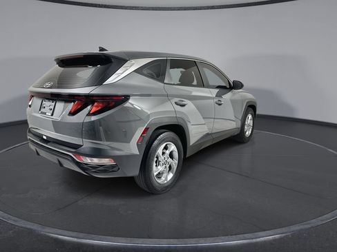 Used 2024 Hyundai Tucson SE FWD image 8