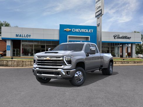 Used 2026 Chevrolet Silverado 3500 LTZ w/ LTZ Plus Package AWD/4WD image 1