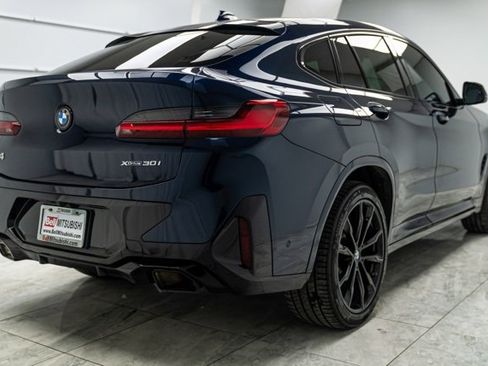 Used 2024 BMW X4 xDrive30i w/ Premium Package image 9