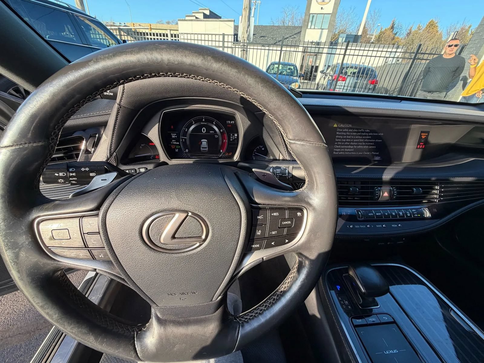 Used 2018 Lexus LS 500 AWD w/ Accessory Package (Z2) image 28