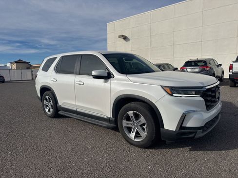 Used 2025 Honda Pilot EX-L image 7