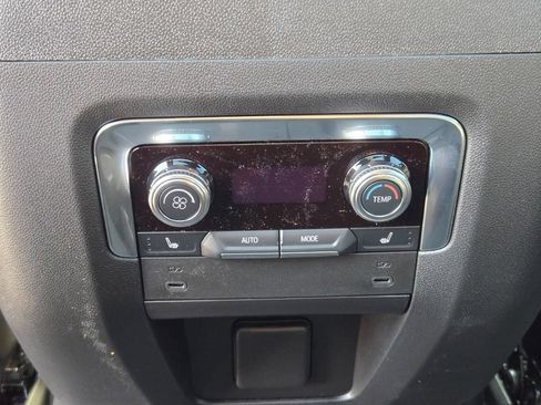 New 2026 GMC Yukon Denali w/ Sun & Power Step Package AWD/4WD image 33