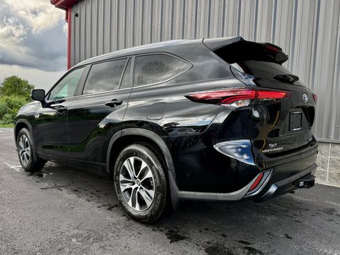 Certified 2026 Toyota Highlander XLE AWD/4WD image 28