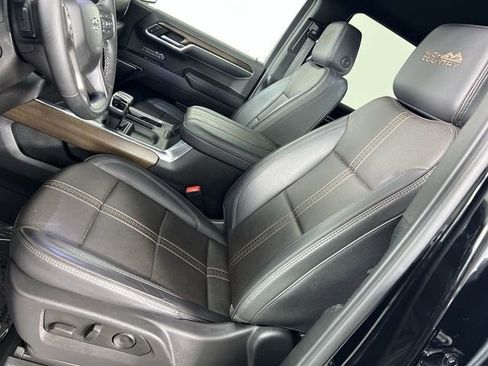 Certified 2024 Chevrolet Silverado 1500 High Country w/ Midnight Edition AWD/4WD image 20