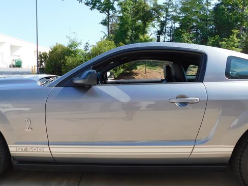 Used 2007 Ford Mustang Shelby GT500 RWD image 12