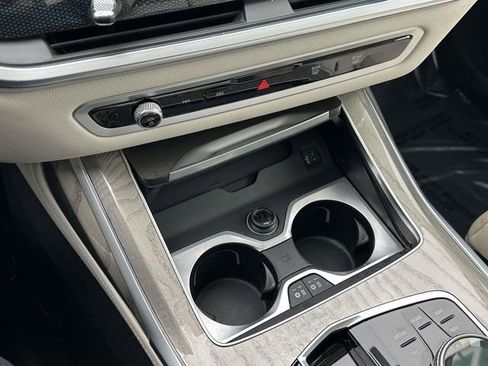 Certified 2023 BMW X7 xDrive40i w/ Executive Package image 37