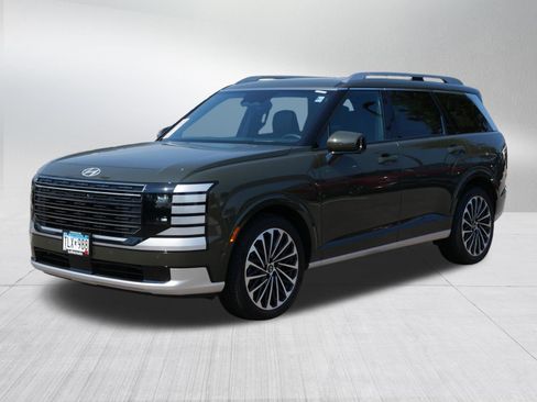 Certified 2026 Hyundai Palisade Calligraphy AWD/4WD image 3