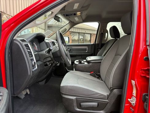 Used 2024 RAM 1500 Classic SLT image 15