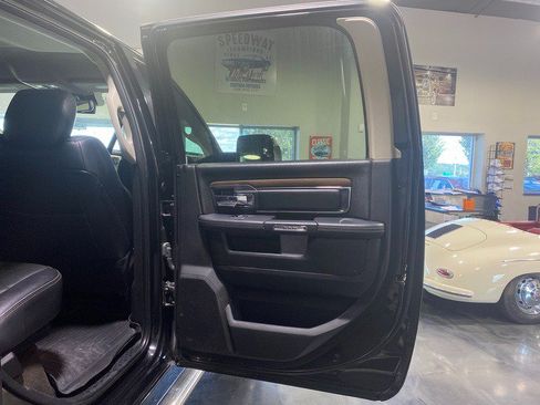 Used 2017 RAM 2500 Laramie AWD/4WD image 16