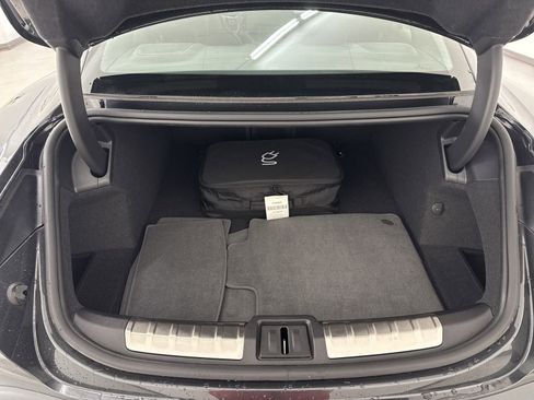 Used 2025 Porsche Taycan image 33