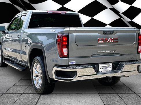 Used 2022 GMC Sierra 1500 SLE w/ Driver Alert Package I AWD/4WD image 12
