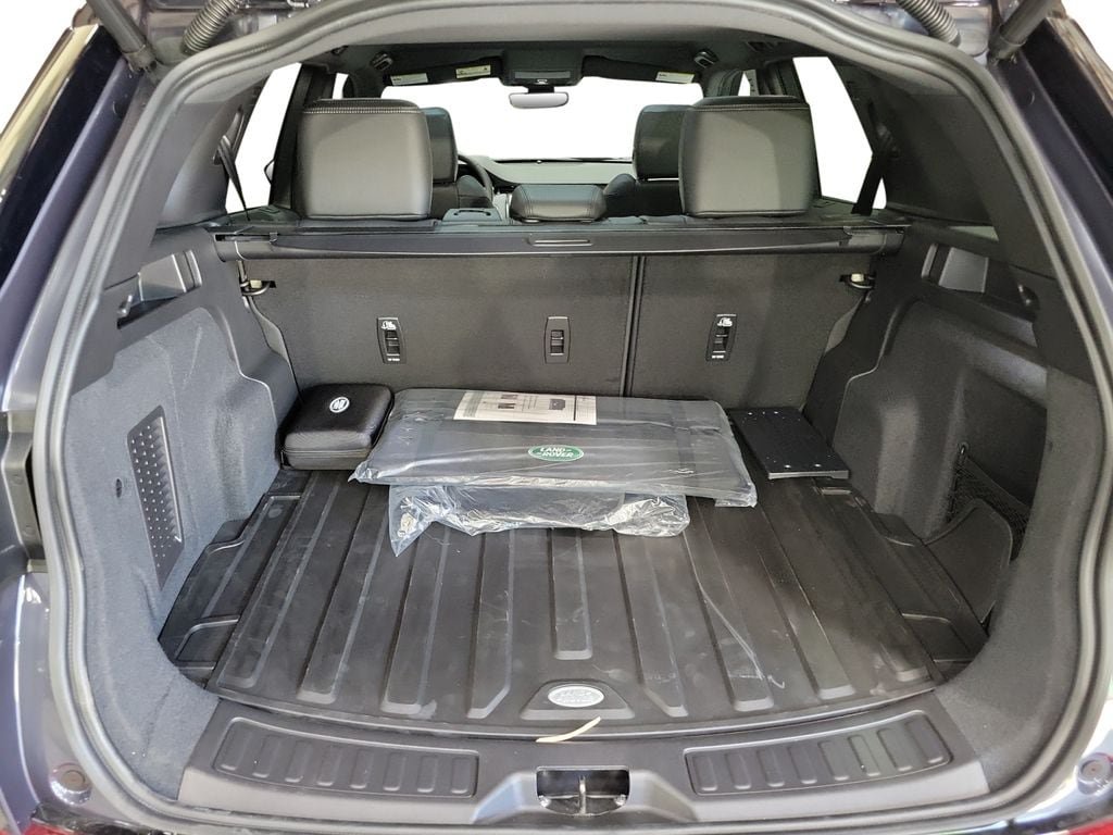 New 2024 Land Rover Discovery Sport Dynamic SE AWD/4WD image 28