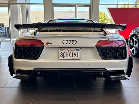 Used 2018 Audi R8 V10 plus w/ Full Leather Package AWD/4WD image 4