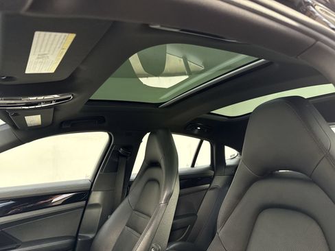 Used 2018 Porsche Panamera 4S AWD/4WD image 18