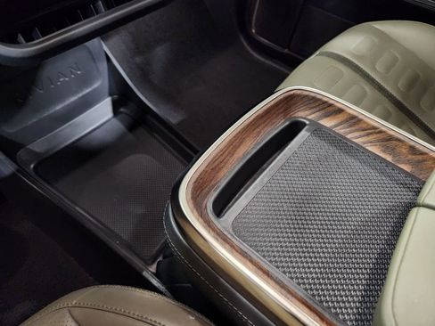 Used 2023 Rivian R1S Launch Edition image 26