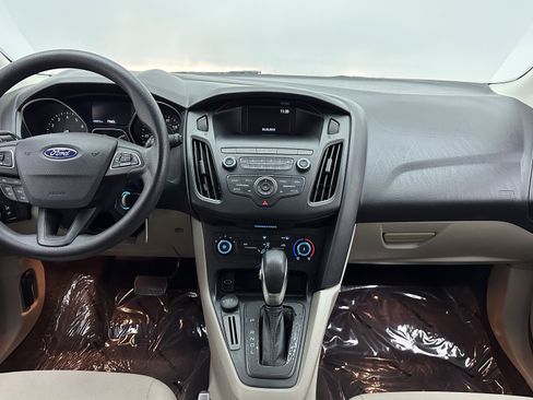 Used 2018 Ford Focus SE image 24