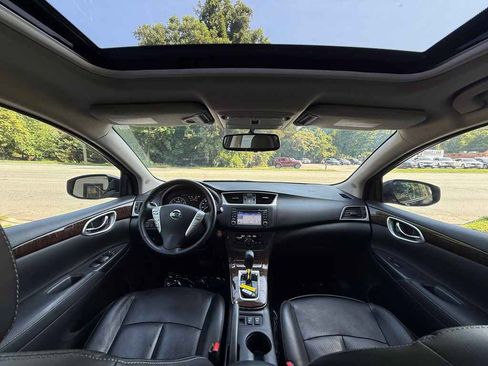 Used 2015 Nissan Sentra SL w/ SL Premium Package FWD image 13